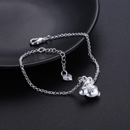 Picture of Best China Platinum Plated Bracelets