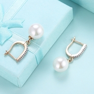 Picture of Charming Platinum Plated Venetian Pearl Huggies Earrings