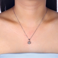 Picture of Famous Small 18 Inch Pendant Necklace