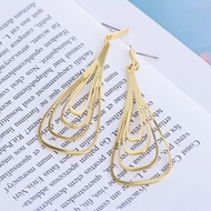 Picture of Zinc Alloy Casual Dangle Earrings with Unbeatable Quality