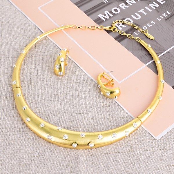 Picture of Buy Gold Plated Zinc Alloy Necklace and Earring Set with Wow Elements