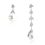 Picture of Delicate Platinum Plated Dangle Earrings with Fast Delivery