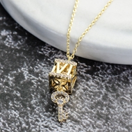 Picture of Hypoallergenic Gold Plated Delicate Pendant Necklace with Easy Return