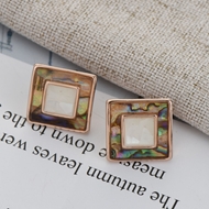 Picture of Bling Casual Shell Stud Earrings