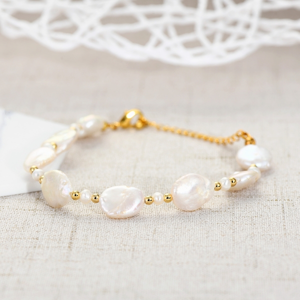 Picture of Classic White Fashion Bracelet Online Only