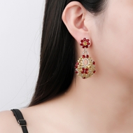 Picture of Low Cost Gold Plated Luxury Dangle Earrings with Low Cost