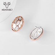 Picture of Sparkly Dubai Gold Plated Stud Earrings