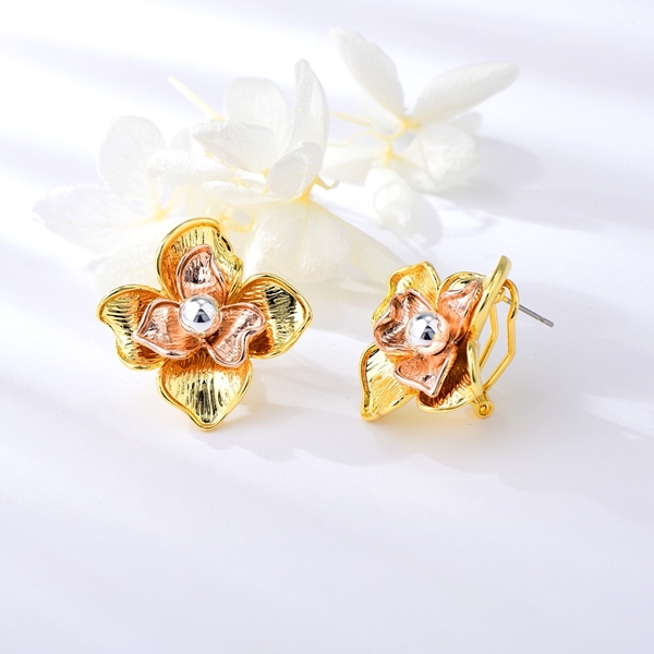 Picture of New Season Multi-tone Plated Zinc Alloy Stud Earrings with SGS/ISO Certification