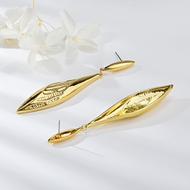 Picture of Low Price Zinc Alloy Medium Drop & Dangle Earrings from Trust-worthy Supplier