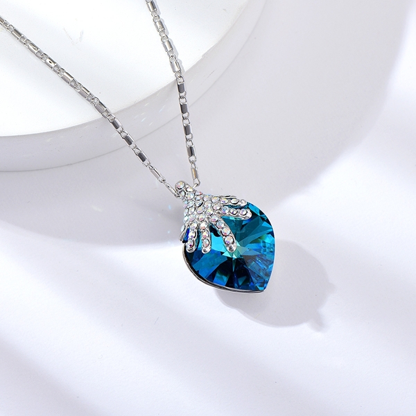 Picture of Stylish Small Blue Pendant Necklace