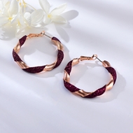 Picture of Recommended Gold Plated Medium Dangle Earrings in Bulk