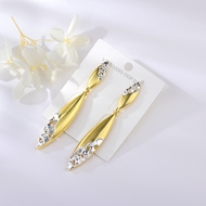 Picture of Zinc Alloy Gold Plated Dangle Earrings from Certified Factory