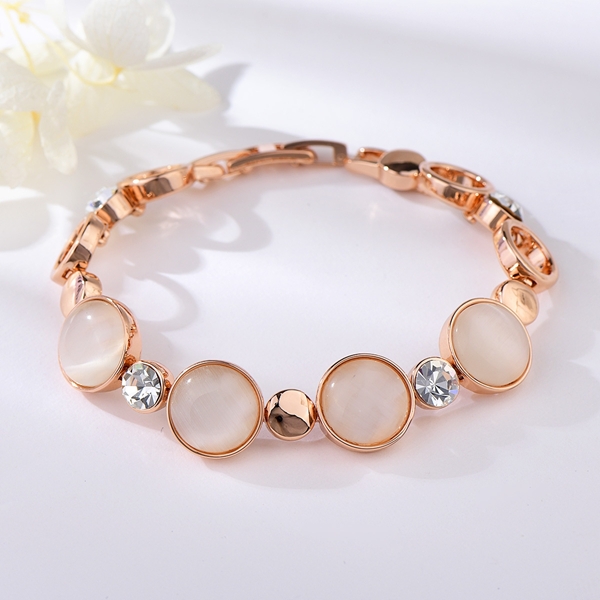 Picture of Affordable Rose Gold Plated Classic Fashion Bracelet From Reliable Factory