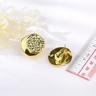 Picture of Dubai Medium Stud Earrings with Fast Delivery