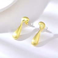 Picture of Beautiful Small Gold Plated Stud Earrings