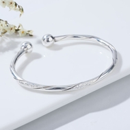 Picture of Beautiful Small Platinum Plated Fashion Bangle