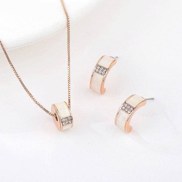 Picture of Beautiful Shell Zinc Alloy 2 Piece Jewelry Set