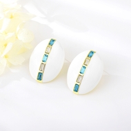 Picture of Unique Enamel Black Stud Earrings