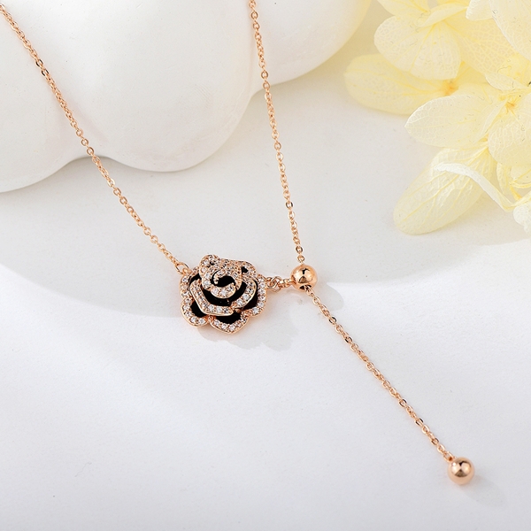 Picture of New Season White Rose Gold Plated Pendant Necklace with SGS/ISO Certification