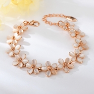 Picture of Amazing Flower Classic Fashion Bracelet