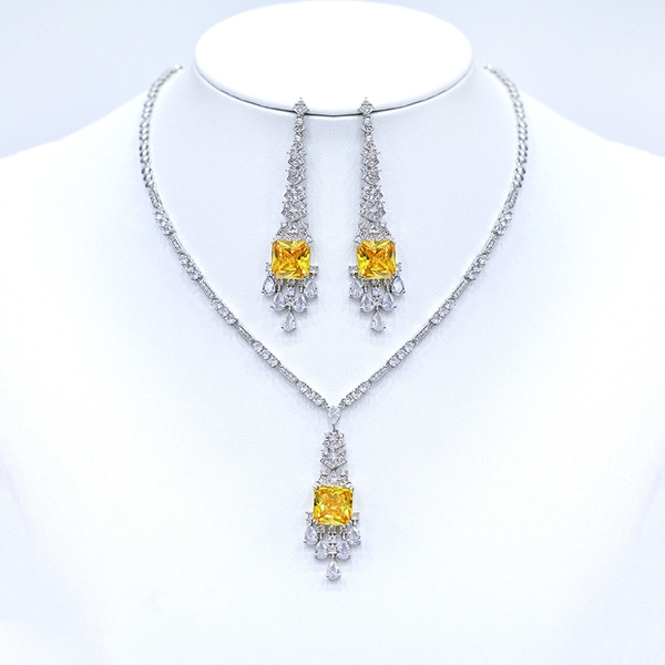 Picture of Beautiful Cubic Zirconia Luxury 2 Piece Jewelry Set