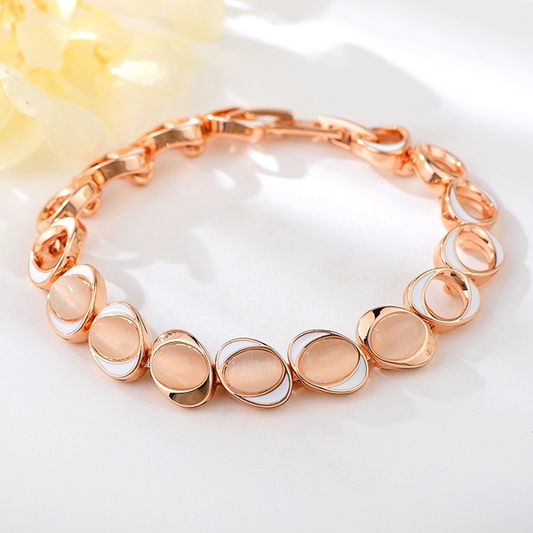 Picture of Zinc Alloy White Fashion Bracelet at Unbeatable Price