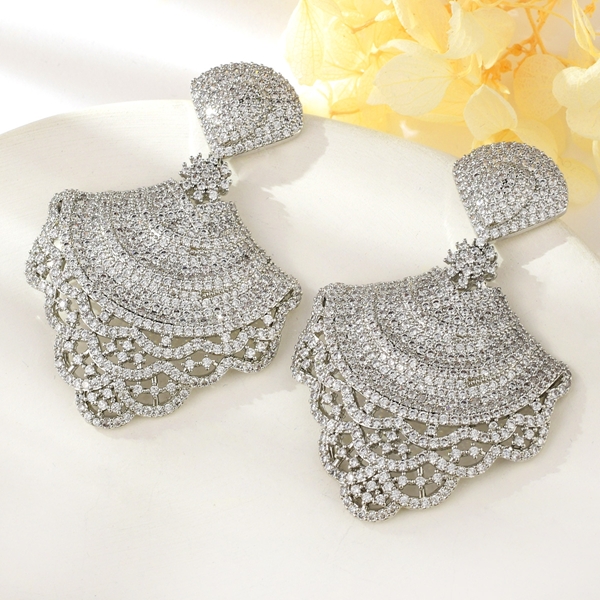 Picture of Bulk Platinum Plated White Dangle Earrings from Editor Picks