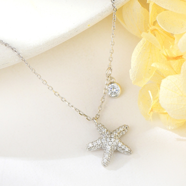 Picture of Sparkling Small Cubic Zirconia Pendant Necklace