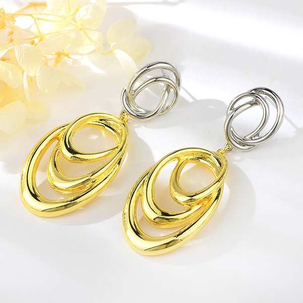 Picture of Designer Zinc Alloy Dubai Dangle Earrings with Easy Return