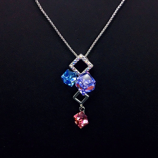 Picture of Charming Blue Cubic Zirconia Pendant Necklace As a Gift