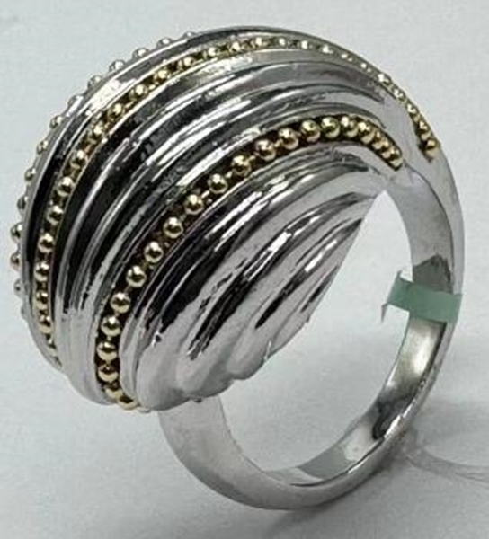 Picture of Good Moissanite Classic Solitaire Ring