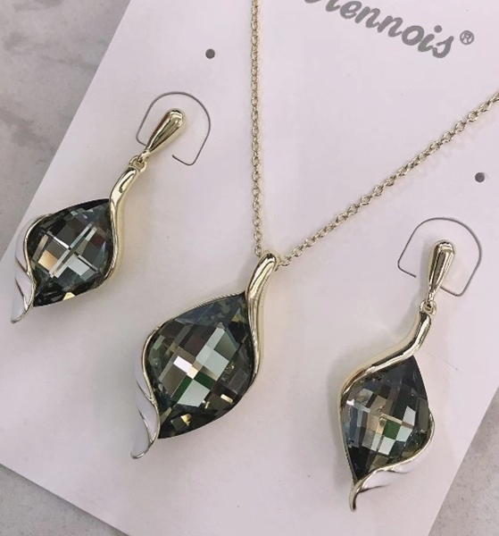 Picture of Impressive Colorful Opal 2 Piece Jewelry Set with Low MOQ