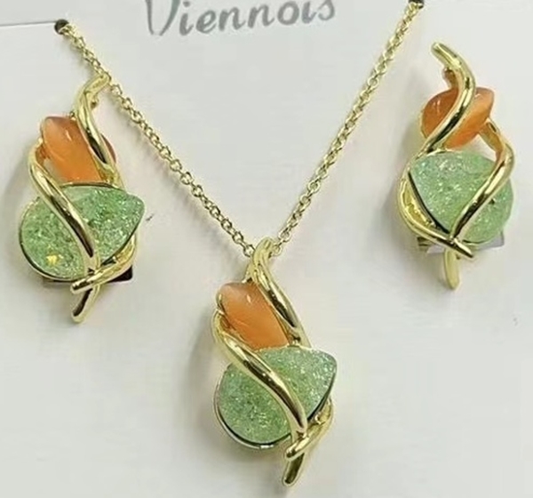 Picture of Popular Opal Gold Plated 2 Piece Jewelry Set
